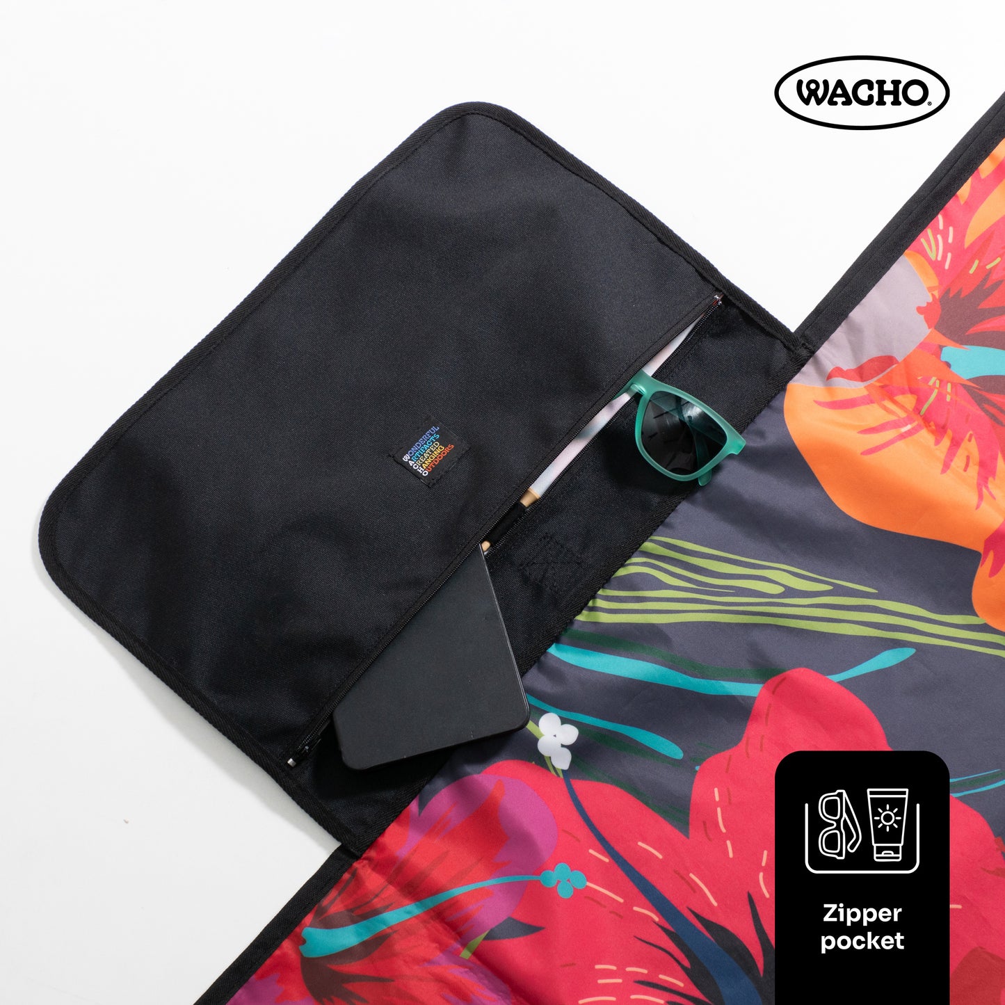 Cloth zipper pocket (sun-protection storage)